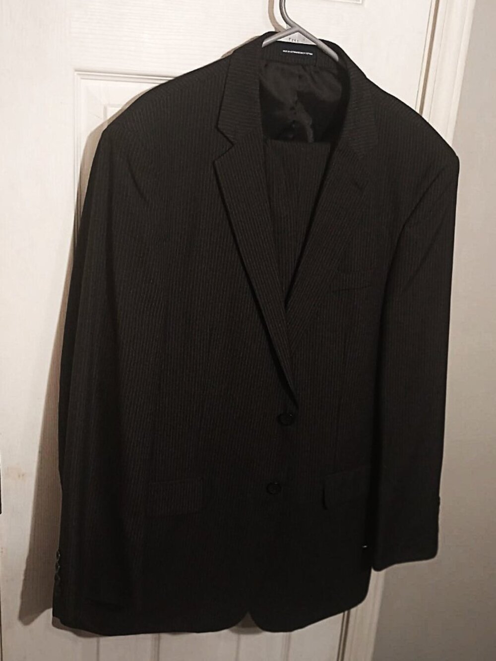 Stafford Men Dark Gray Pinstripe 2 Piece Suit  46R